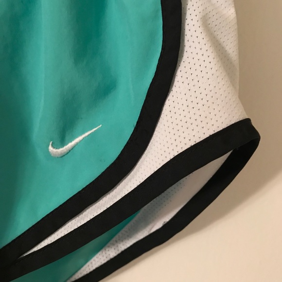 Nike dri-fit running shorts - Picture 2 of 3